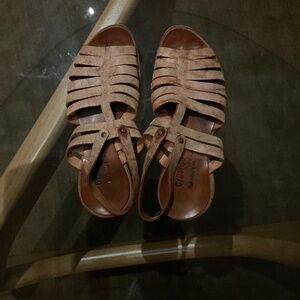 Cydwoq Shutter Vintage Sandals size 39